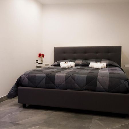 Suite Napoli Sotterranea Con Vasca Idromassaggio Extérieur photo