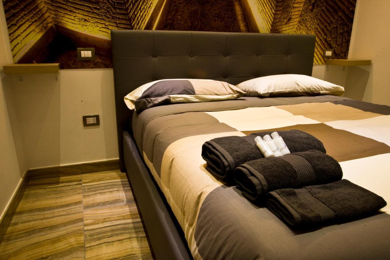 Suite Napoli Sotterranea Con Vasca Idromassaggio Extérieur photo