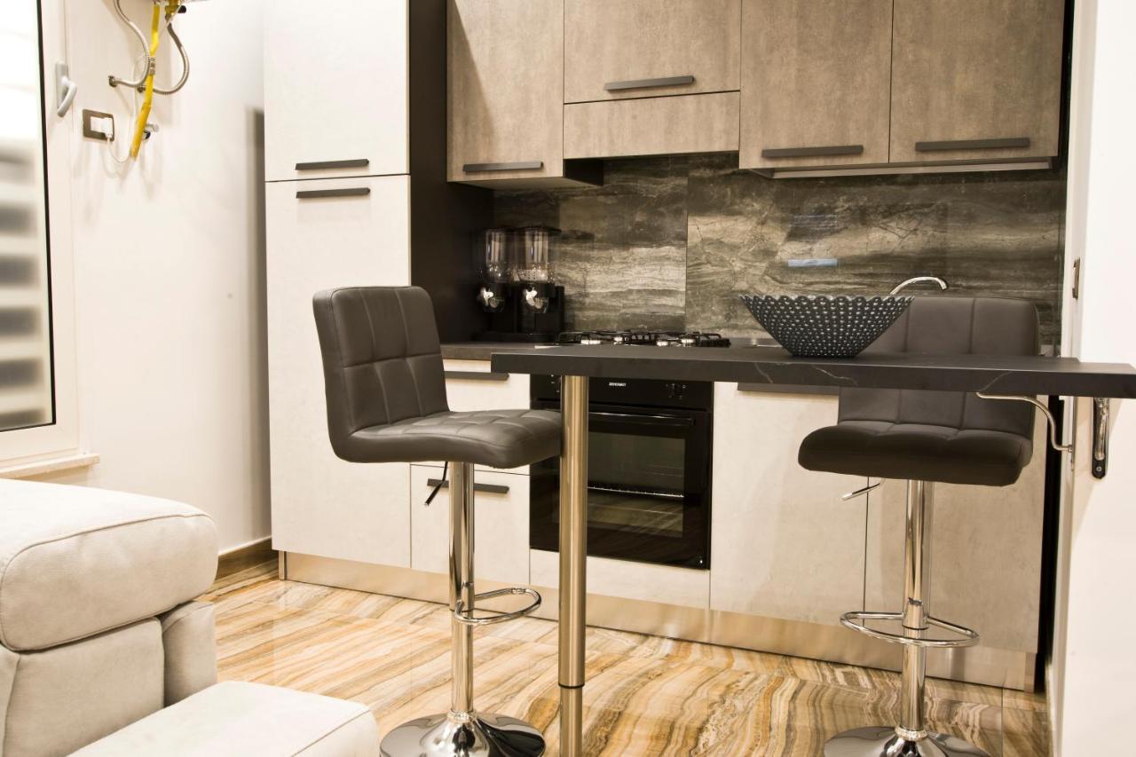 Suite Napoli Sotterranea Con Vasca Idromassaggio Extérieur photo