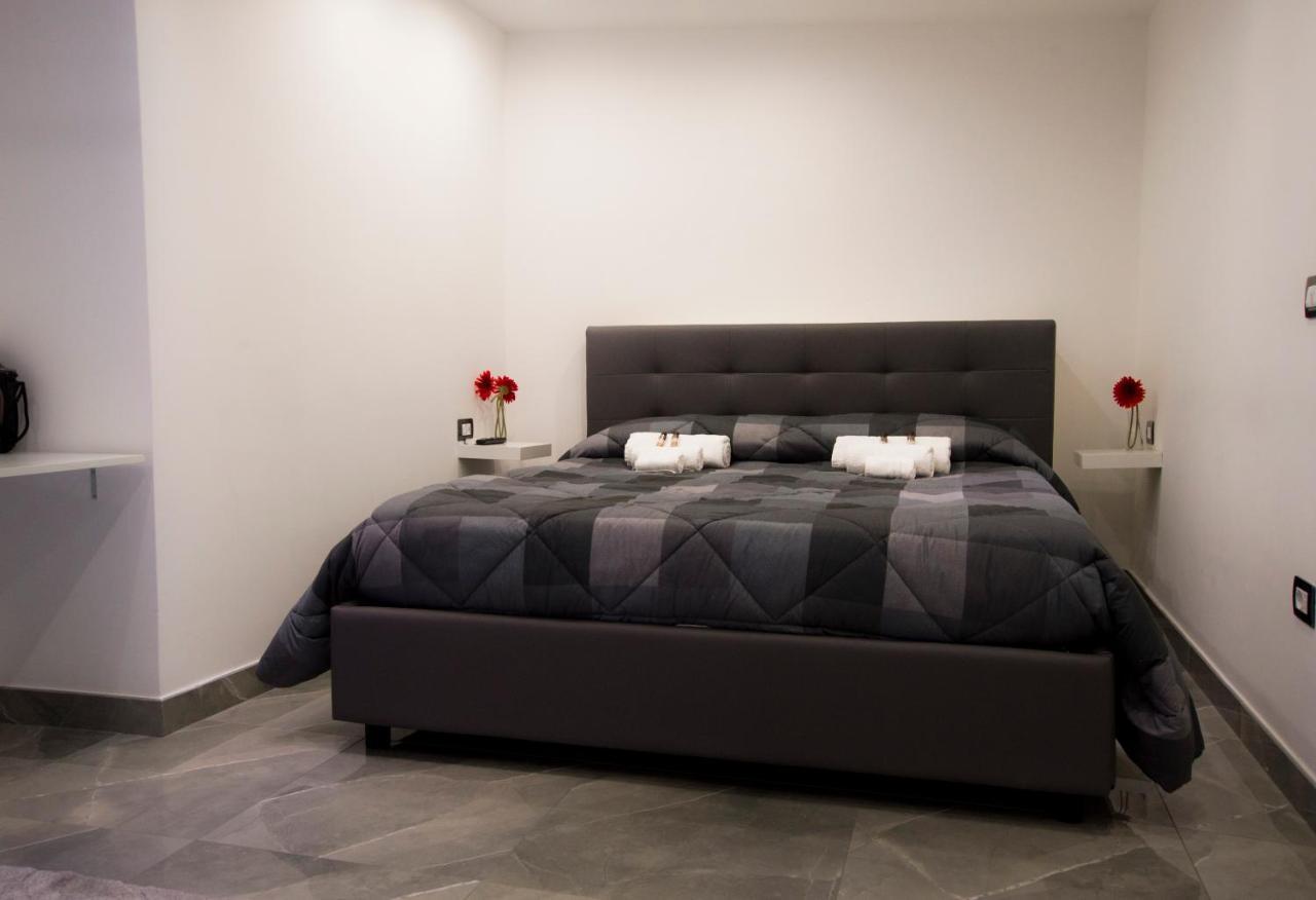 Suite Napoli Sotterranea Con Vasca Idromassaggio Extérieur photo